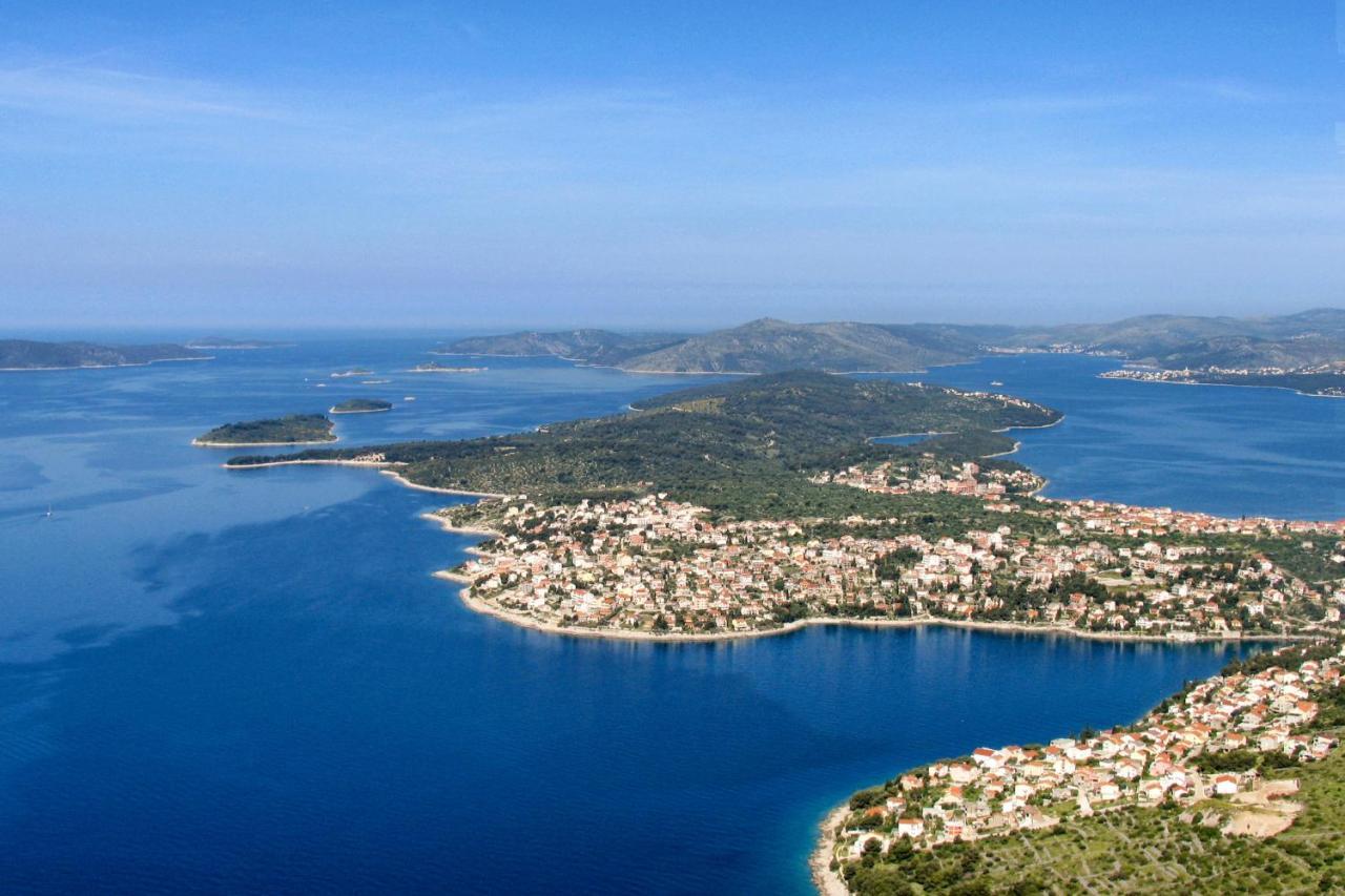 Apartments By The Sea Businci, Ciovo - 9450 Trogir Exterior photo