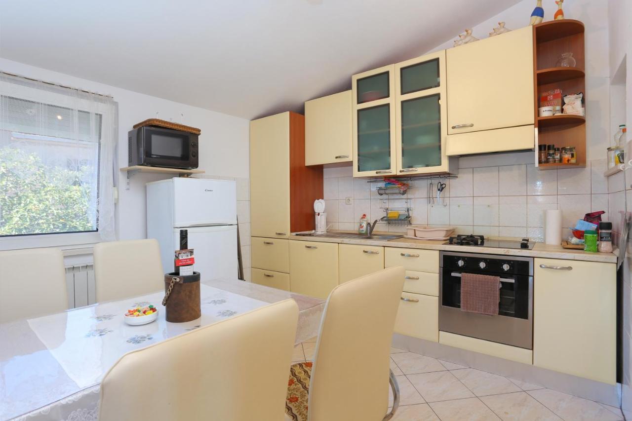 Apartments By The Sea Businci, Ciovo - 9450 Trogir Exterior photo