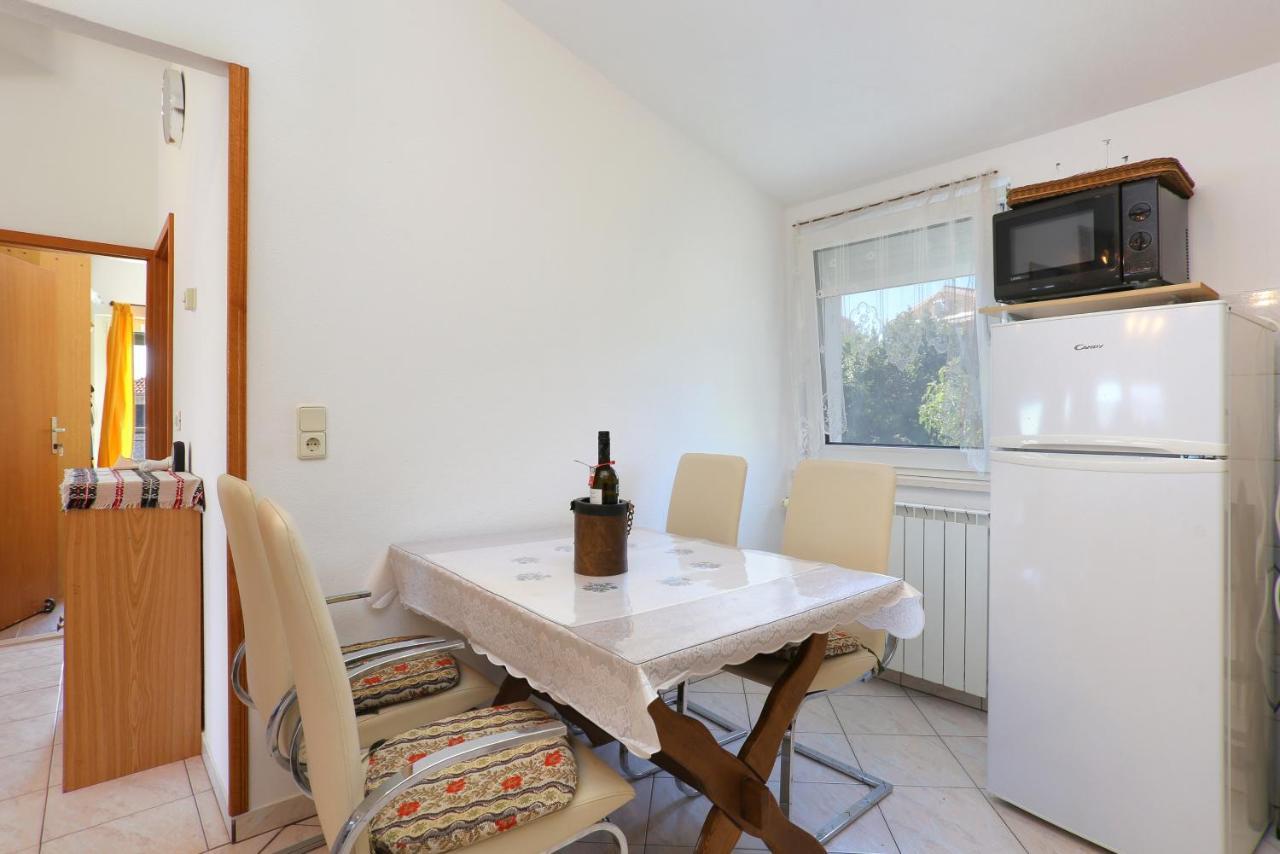 Apartments By The Sea Businci, Ciovo - 9450 Trogir Exterior photo