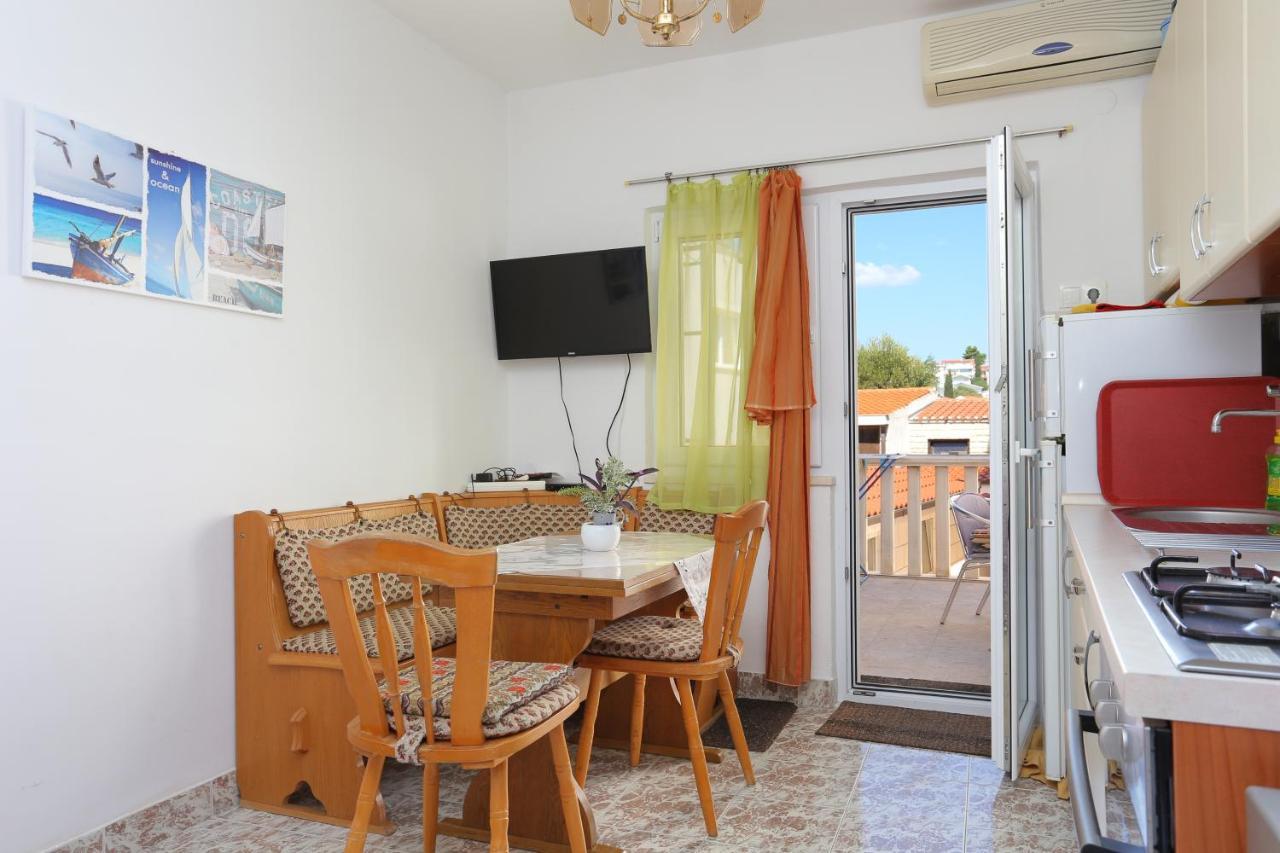Apartments By The Sea Businci, Ciovo - 9450 Trogir Exterior photo